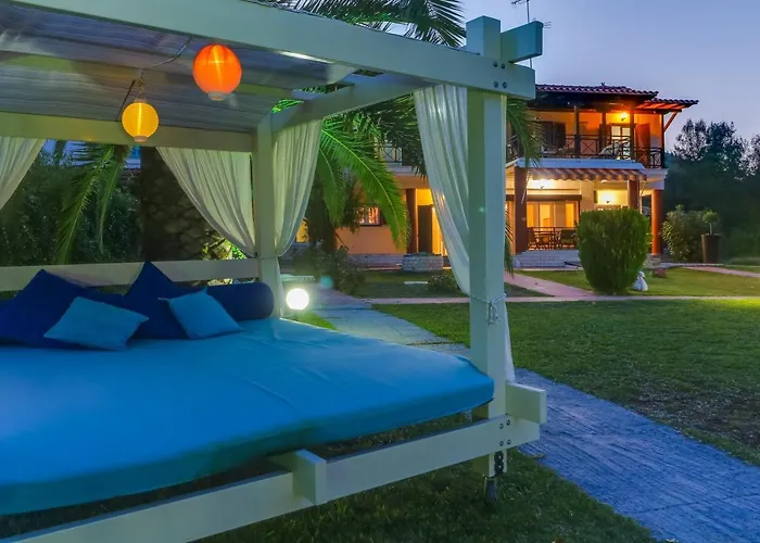 Villa Laguna *