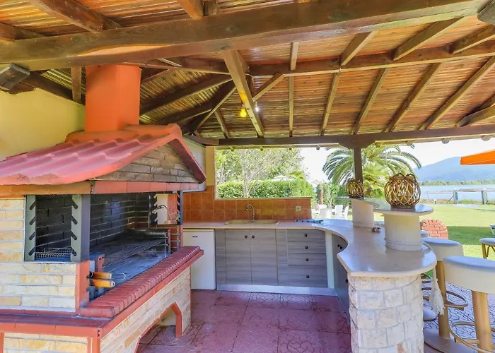 Villa Laguna