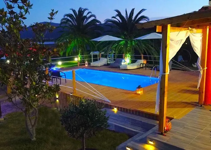 Laguna Villa *