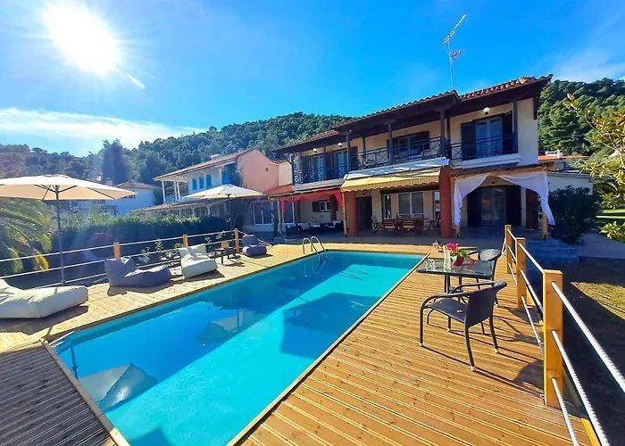 Laguna Villa *