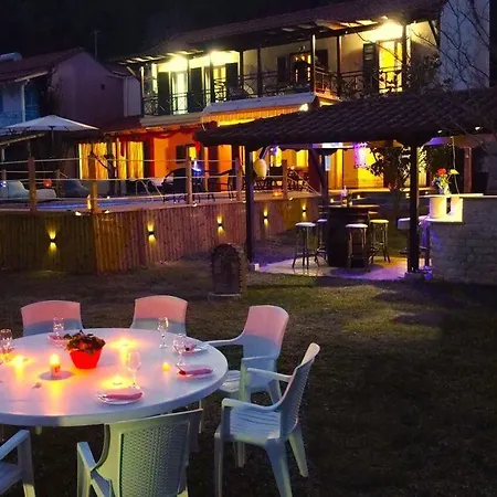 Vilă Laguna Vourvourou